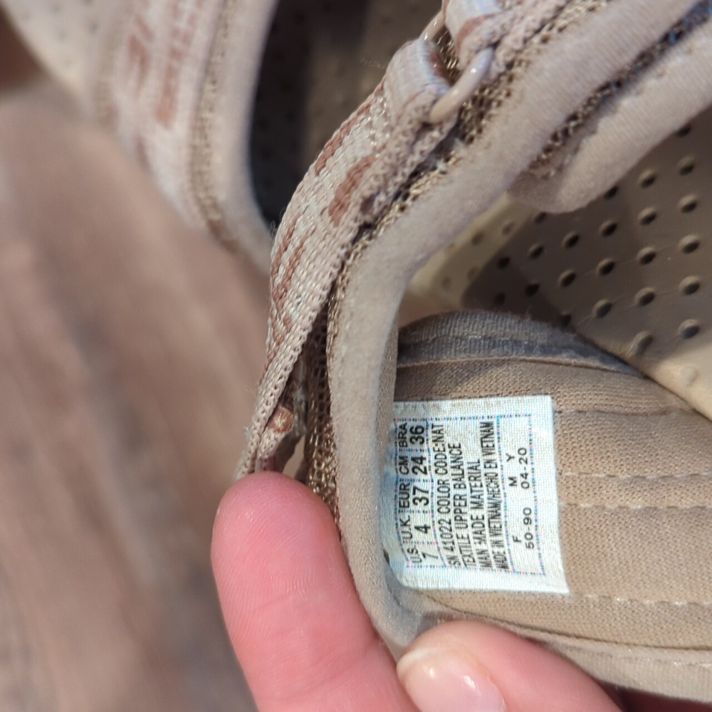Woman's size 7 Skechers sandals - Picture 6 of 6